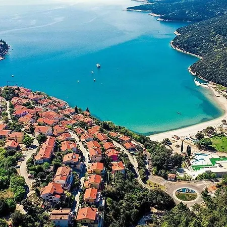 Gina Apartament