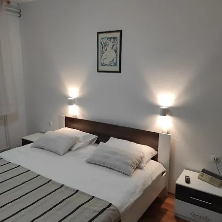 Apartment Gina